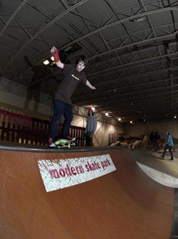 Eddie's late night skate jam for paul 2 at modern skate park in royal oak michigan